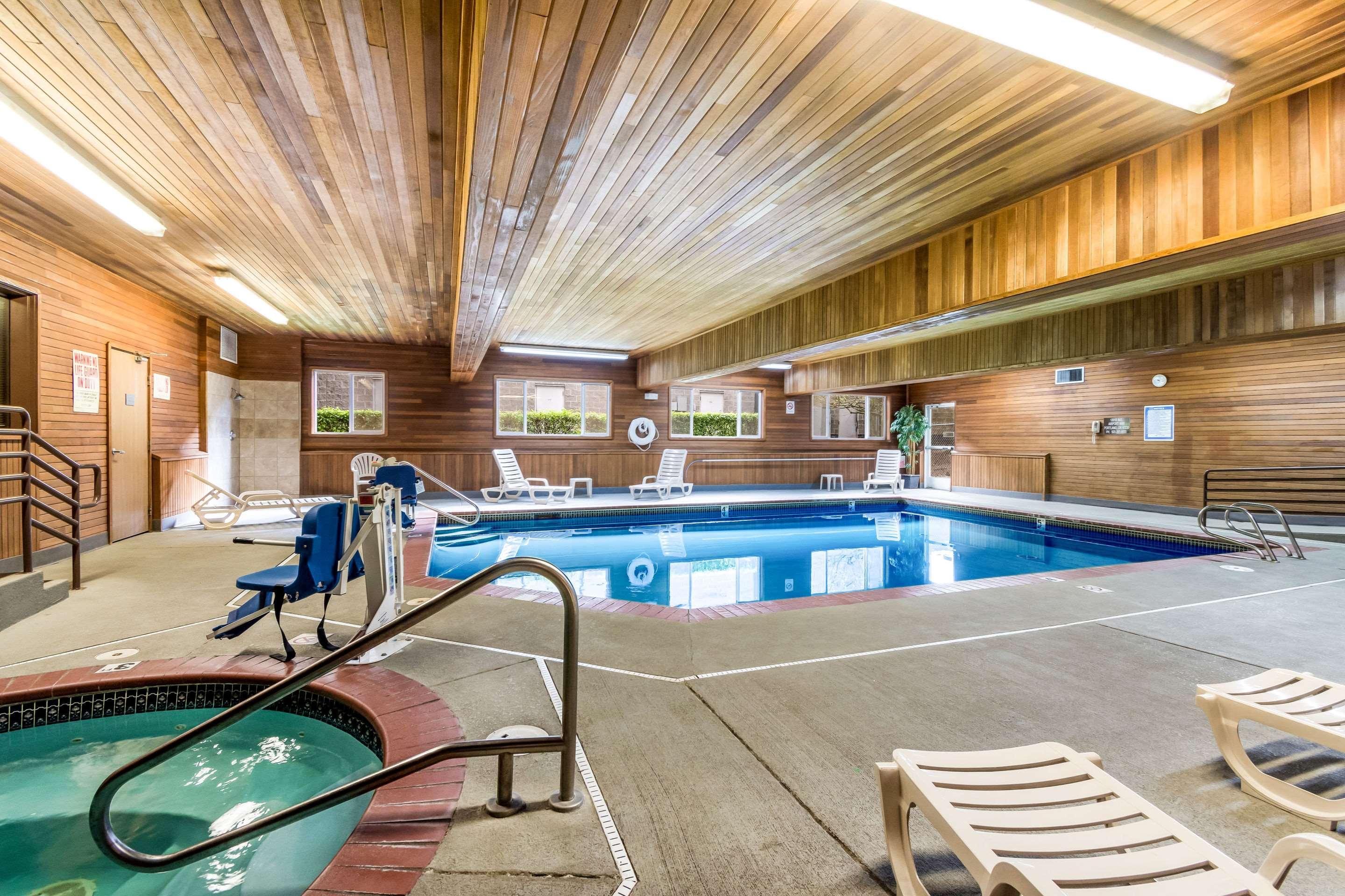 Comfort Suites Portland Airport Exterior foto