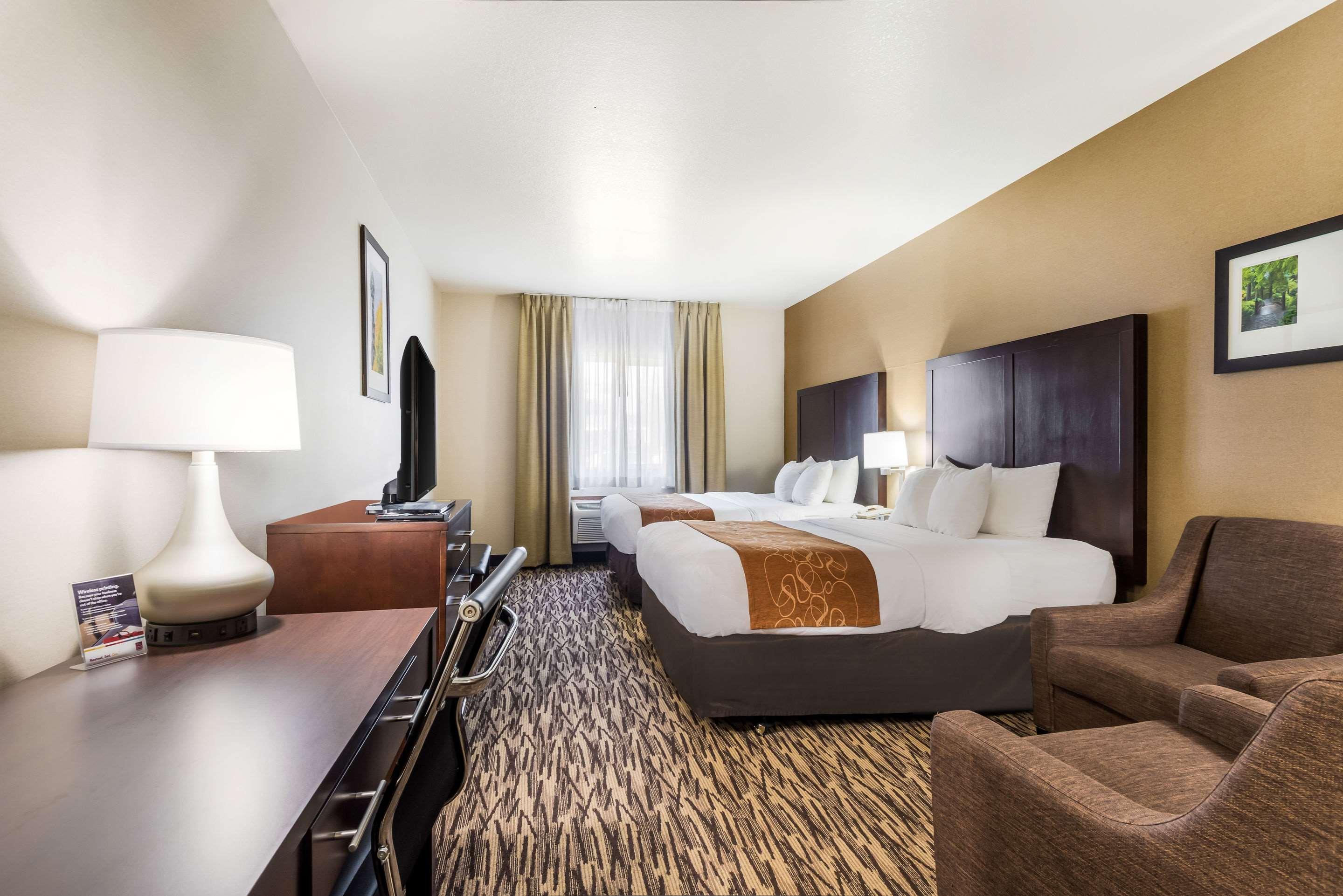 Comfort Suites Portland Airport Exterior foto